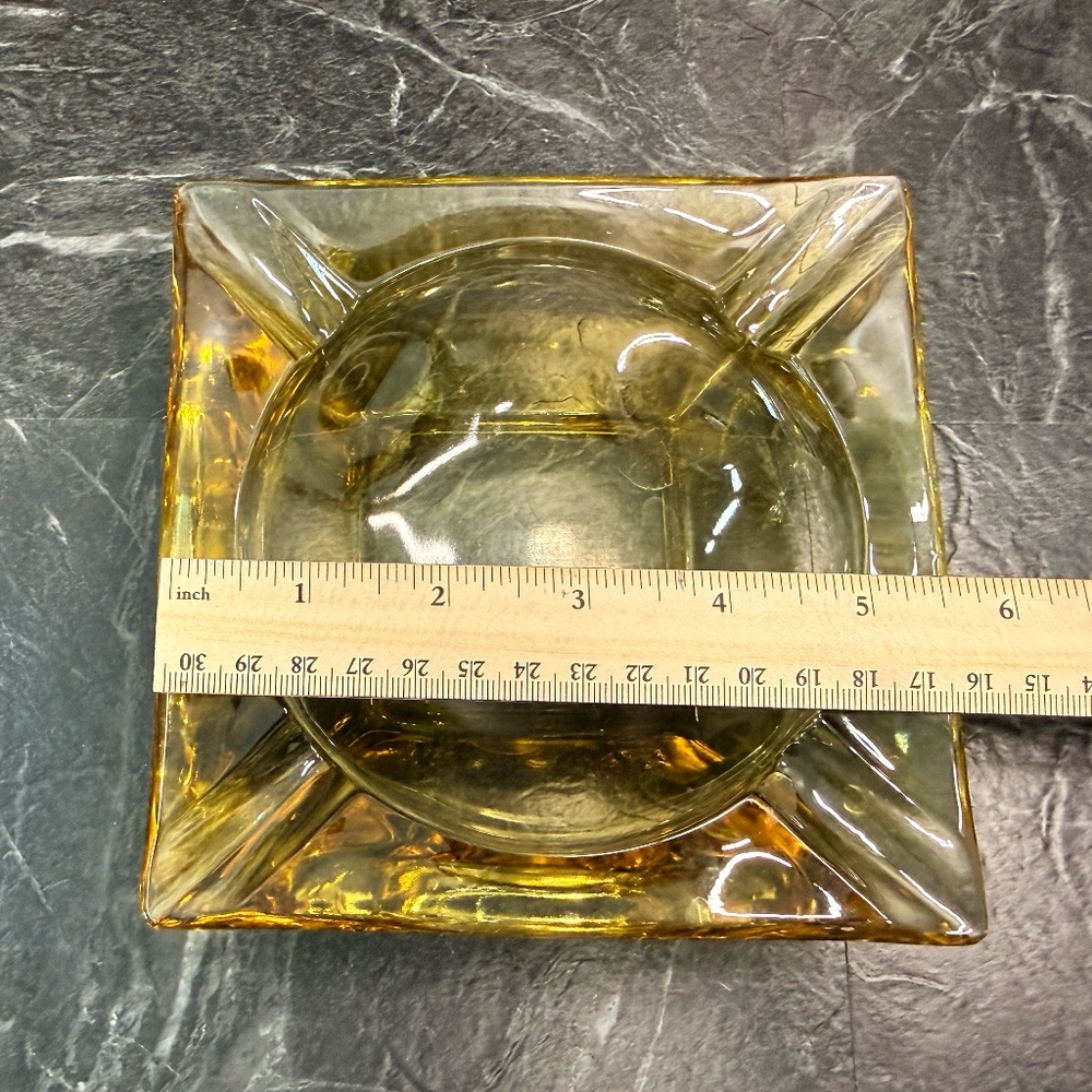 Vintage Ashtray - Picture 6 of 15